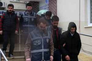 Bursa'da g&ouml;zaltına alınan KPSS ş&uuml;phelileri Ankara'ya g&ouml;t&uuml;r&uuml;ld&uuml;!