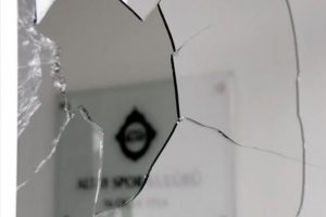 Altay'ın tesislerine taşlı saldırı