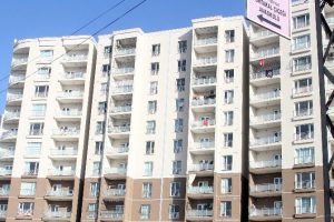 Koca dayağından bıkıp 7. kattan atladı