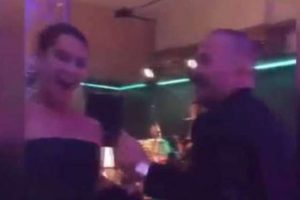 Cem Yılmaz ile H&uuml;lya Avşar'ın m&uuml;thiş dansı...