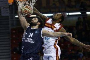 Galatasaray'a T&uuml;rk Telekom darbesi!