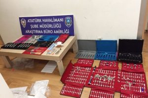 Atat&uuml;rk Havalimanı'nda tıbbi malzeme operasyonu