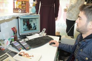 Yardım ettikleri kişi tarafından soyuldular