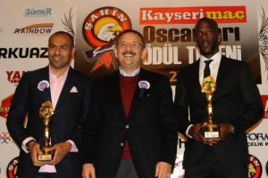 Kayseri'de Nobre ve Edinho yılın futbolcusu se&ccedil;ildi