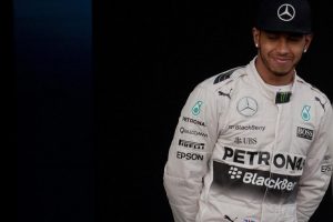 Hamilton Mercedes ile yeni s&ouml;zleşme imzalayacak