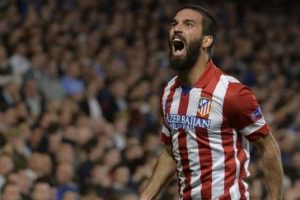 Arda Turan: &Uuml;lkem huzur ve barış i&ccedil;inde yaşasın