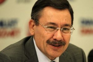 Emir verilir ve yerine getirilir