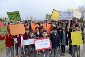 Nil&uuml;ferli 20 okul gelecek i&ccedil;in fidan dikti