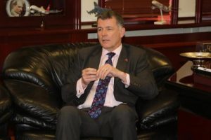 İngiltere B&uuml;y&uuml;kel&ccedil;isi Moore: IŞİD'e katılmak isteyen &ccedil;ok kişi var