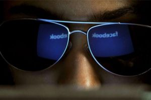 &Ccedil;aldıkları Facebook hesabından 40 kişiyi dolandırdılar
