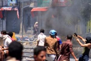 Yemen Devlet Başkanı Hadi'nin &uuml;lkeyi terk etti