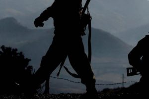 Suriye'ye ge&ccedil;emeden yakalandılar