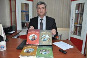'&Ouml;ğretmen &Ouml;k&uuml;z, &Ouml;ğrenci Eşek' adlı kitaplara eğitimcilerden tepki