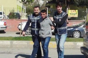 3 işyerini soyan 4 ş&uuml;pheli yakalandı