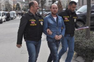 G&uuml;venlik kamerasından belirlenen kapka&ccedil;&ccedil;ı yakalandı
