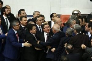 İ&ccedil; g&uuml;venlik paketi TBMM'den ge&ccedil;erek yasalaştı