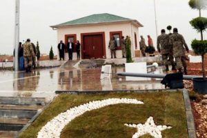 Necdet &Ouml;zel S&uuml;leyman Şah'ı ziyaret etti