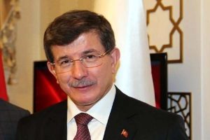 Ak Parti, İzmir'de g&ouml;&ccedil;men oylarının peşinde