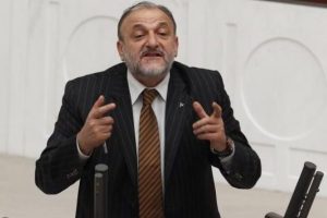 Muhalefet internet yasasına ateş p&uuml;sk&uuml;rd&uuml;
