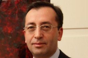 CHP İzmir'de kontenjan d&uuml;şm&uuml;yor