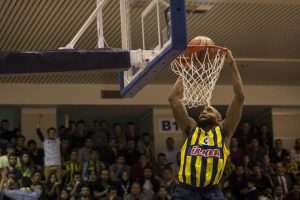 Fenerbah&ccedil;e &Uuml;lker'de b&uuml;y&uuml;k şok!