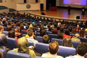 Gazi Yaşargil'den tıp &ouml;ğrencilerine tavsiyeler
