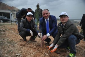 Fidanlar toprakla buluştu