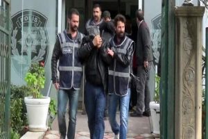 'Musluk&ccedil;ular' yakayı ele verdi!
