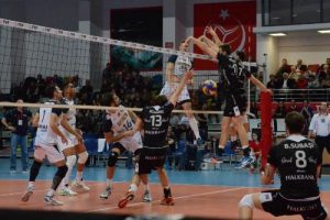 Bursa'da zafer Halkbank'ın:3-0
