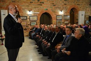 Yazar Dilipak Bursa'da okurlarıyla buluştu