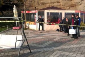 Alacak verecek davası kanlı bitti: 1 &ouml;l&uuml;