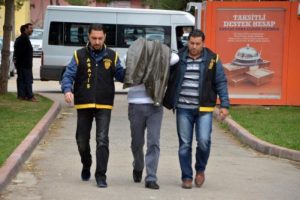 Evinde fuhuş yaptırana 5 bin lira para cezası