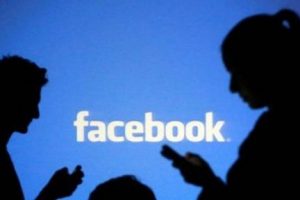 "Facebook milyonlarca kullanıcıyı takip ediyor"
