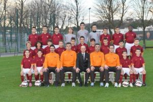 U12 İzmir Cup i&ccedil;in d&uuml;nyaları aşacaklar