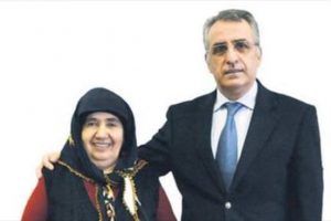 55 yıllık t&uuml;m&ouml;rlerden 60 yaşında kurtuldu