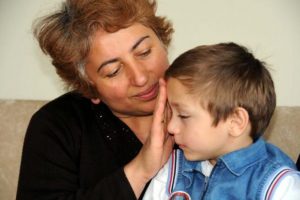 Koruyucu aile yeniden minik Ertan'a kavuştu
