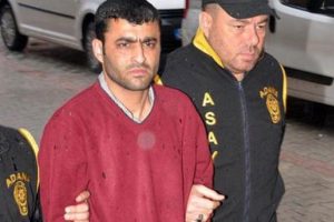 Uyuşturucu i&ccedil;in &ouml;z kardeşini &ouml;ld&uuml;rd&uuml;