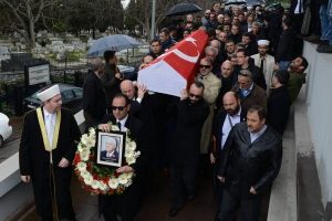 Osman Nuri G&uuml;ndeş son yolculuğuna uğurlandı