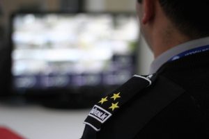 "&Ouml;zel g&uuml;venlik sistemi kaldırılmalı"