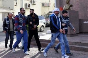 Uyuşturucu operasyonu: 7 g&ouml;zaltı