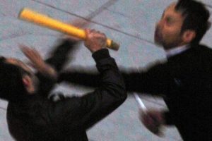 Bolu'da bı&ccedil;ak ve merdaneli kavga
