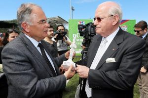 "Platini'nin herkesi ayağa kaldırıp beni alkışlatması inanılmazdı"