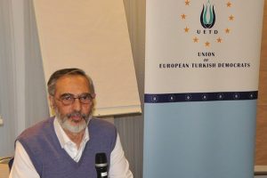 'T&uuml;rkiye'nin son 100 yılı ile cebelleşiyoruz'