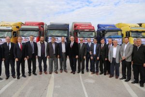 Yardım TIR'ları Suriyeli yetimler i&ccedil;in yola &ccedil;ıktı