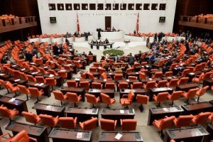 Emekli zammı Meclis'te kabul edildi