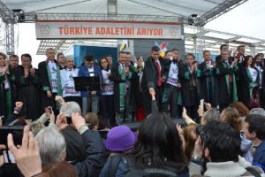 Bursa'da avukatların y&uuml;r&uuml;y&uuml;ş&uuml; can g&uuml;venliği sebebiyle iptal edildi
