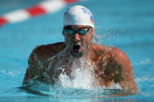 Cezası biten Michael Phelps havuzlara d&ouml;n&uuml;yor