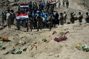 Irak'ta IŞİD'in toplu mezarı bulundu