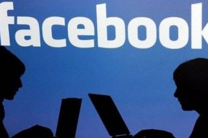 Facebook birinciliği bırakmıyor