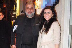 Hamdi Alkan'ın eşi de işi de yanında...
